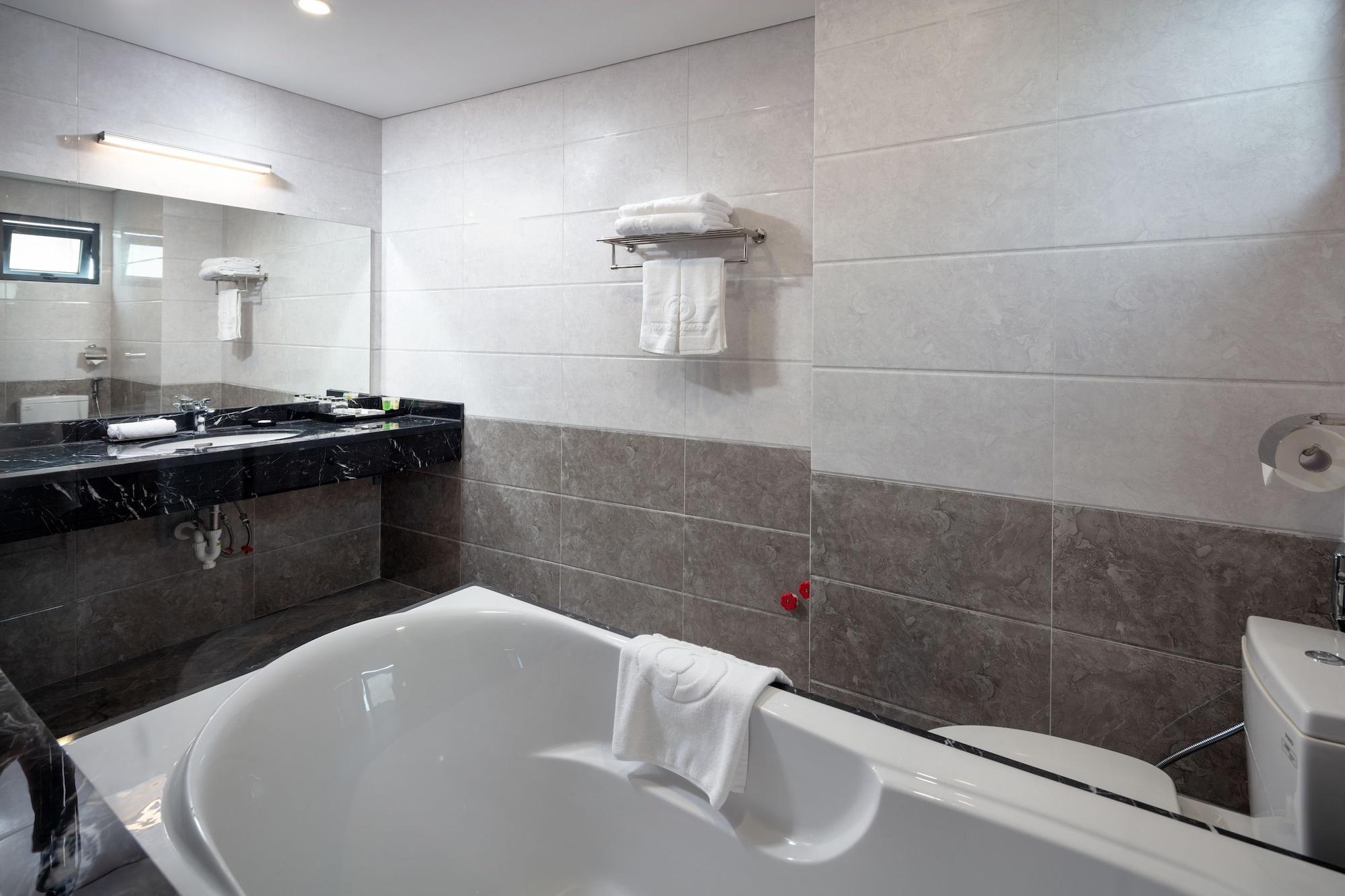 Grand Dragon Hotel Ханой Экстерьер фото